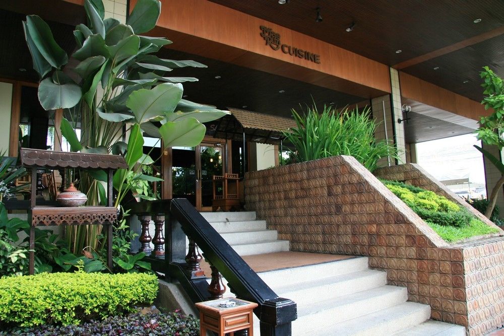 Chiang Mai Orchid Hotel image 1